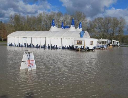 INCROYABLE DOUCEUR/CHALEUR TARDIVE OBSERVÉE AU SUD DE LA LOIRE CE MERCREDI 19 OCTOBRE 2022 !