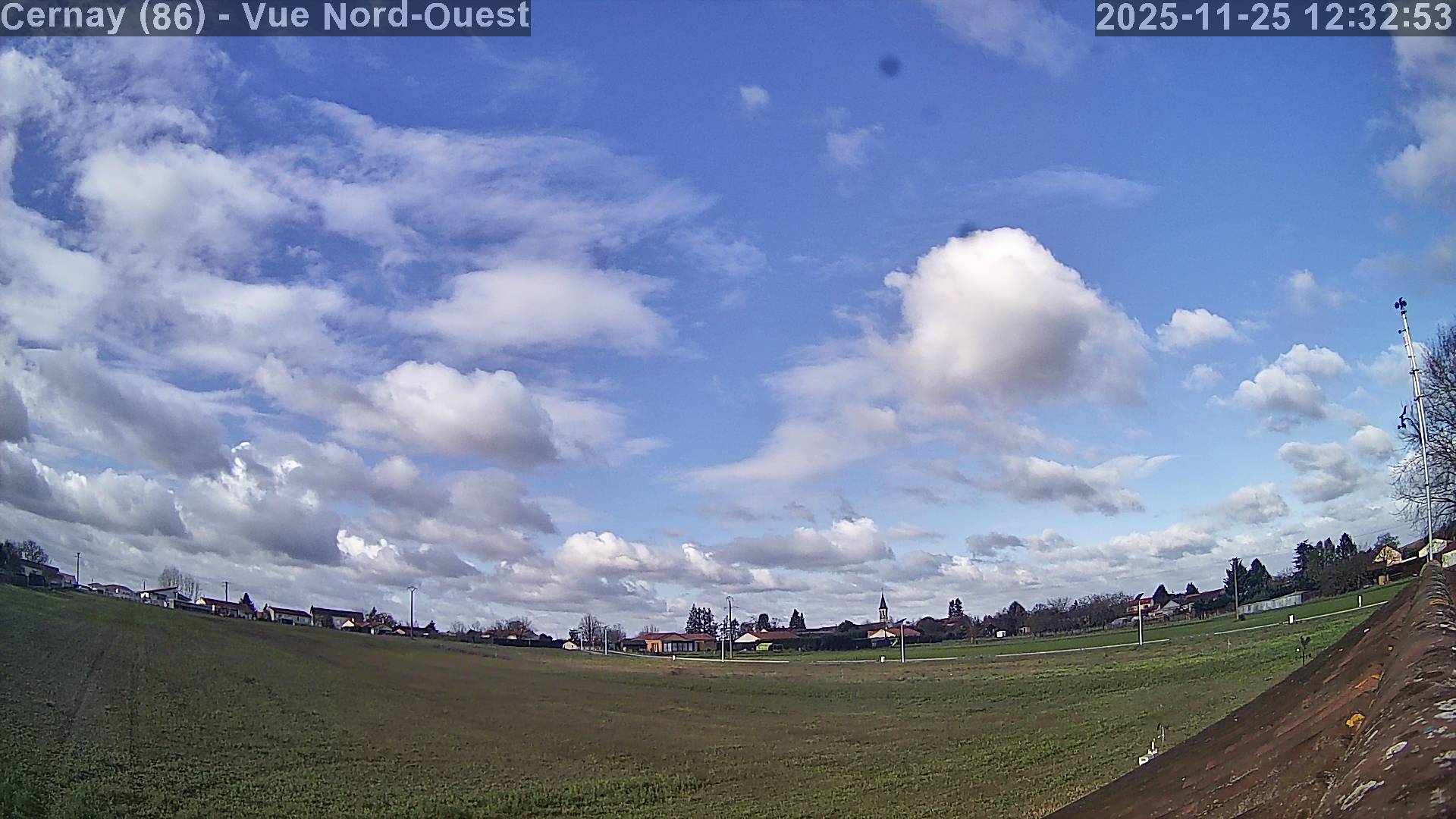 Vue de la webcam météo de Cernay (86)